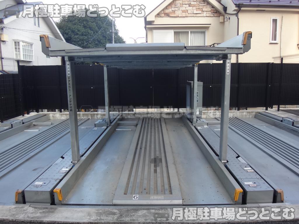 新宿区北新宿1-35-4の月極駐車場2