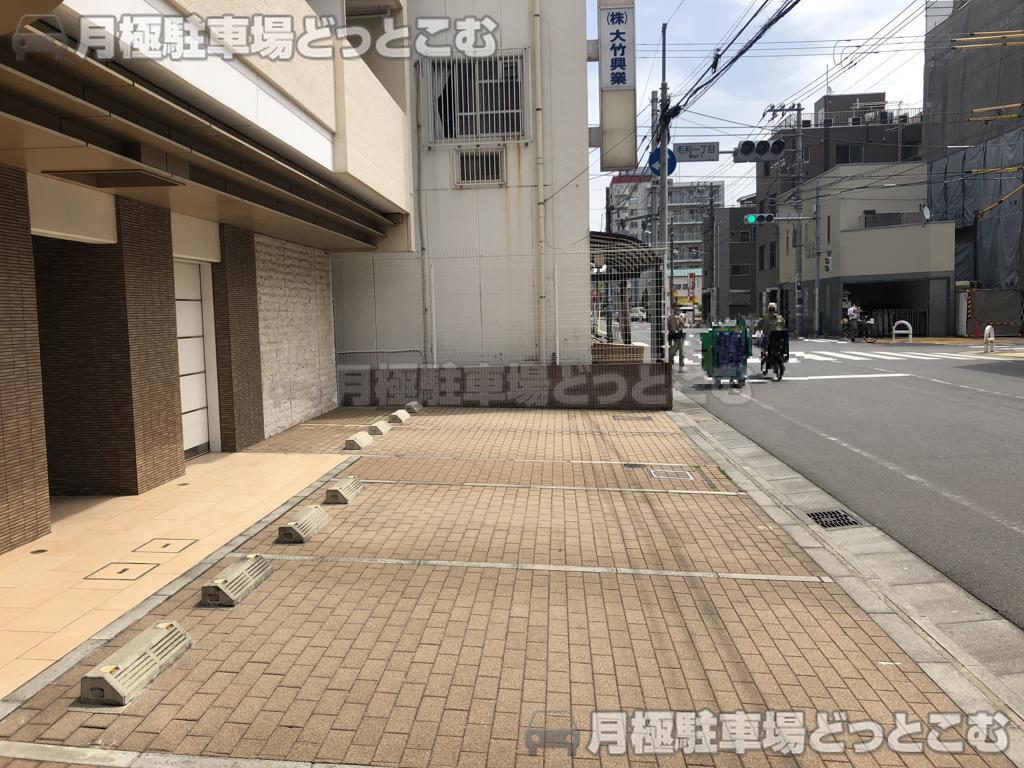 墨田区江東橋5-15-12の月極駐車場3