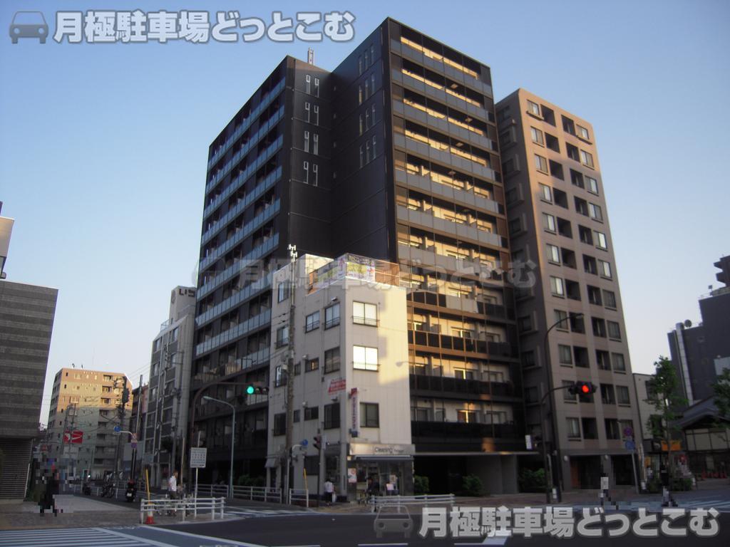 中央区月島2-13-12の月極駐車場1