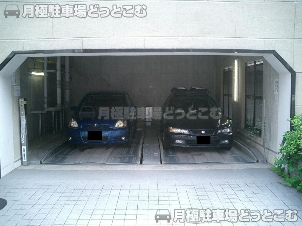 台東区駒形1-10-9の月極駐車場3
