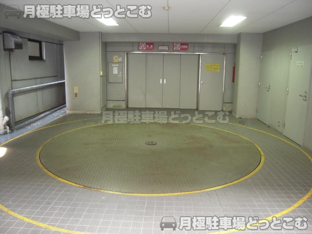 台東区元浅草1の月極駐車場2
