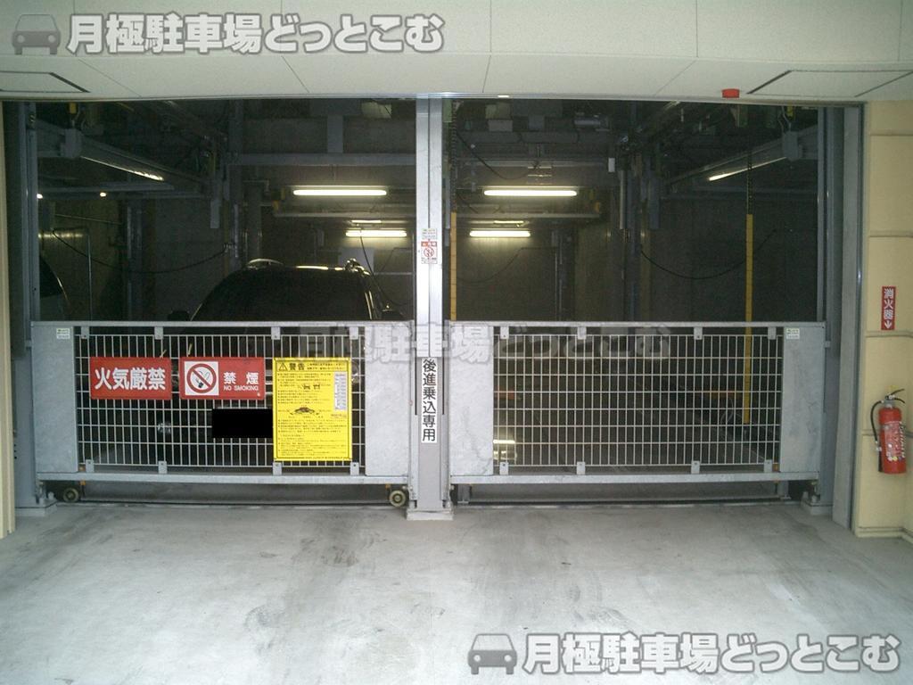 墨田区緑4-24-13の月極駐車場2