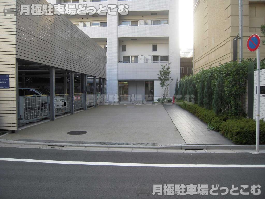 墨田区緑4-24-5の月極駐車場2