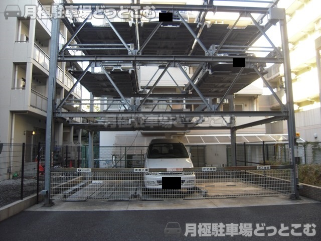墨田区江東橋5-6-17の月極駐車場2