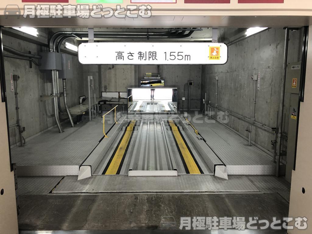 新宿区余丁町8-2の月極駐車場2