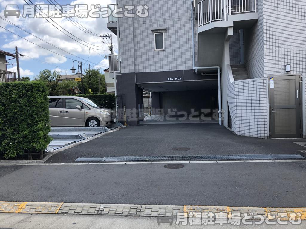 江戸川区平井6-52-5の月極駐車場1