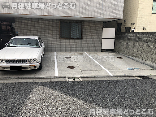 文京区本駒込1-15-9の月極駐車場2