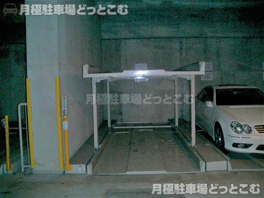 渋谷区東3-6-22の月極駐車場3