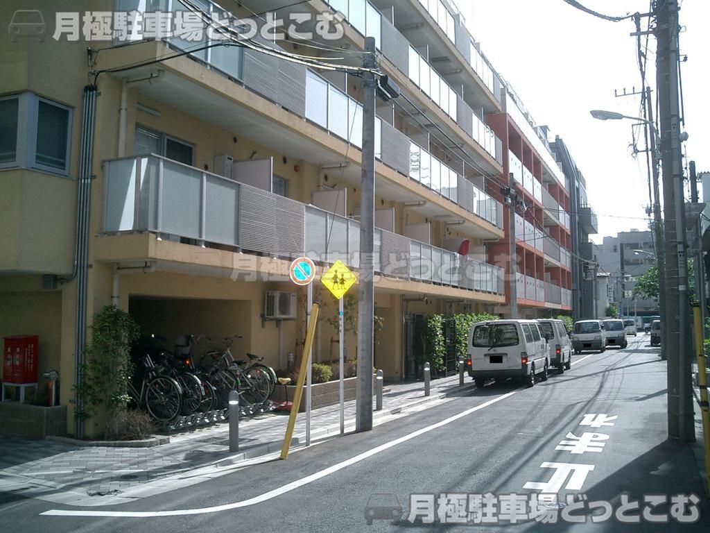 品川区東品川3-25-20の月極駐車場3