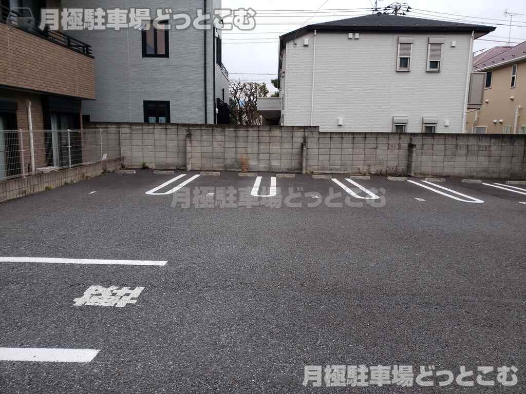豊島区千川1丁目33-15の月極駐車場2
