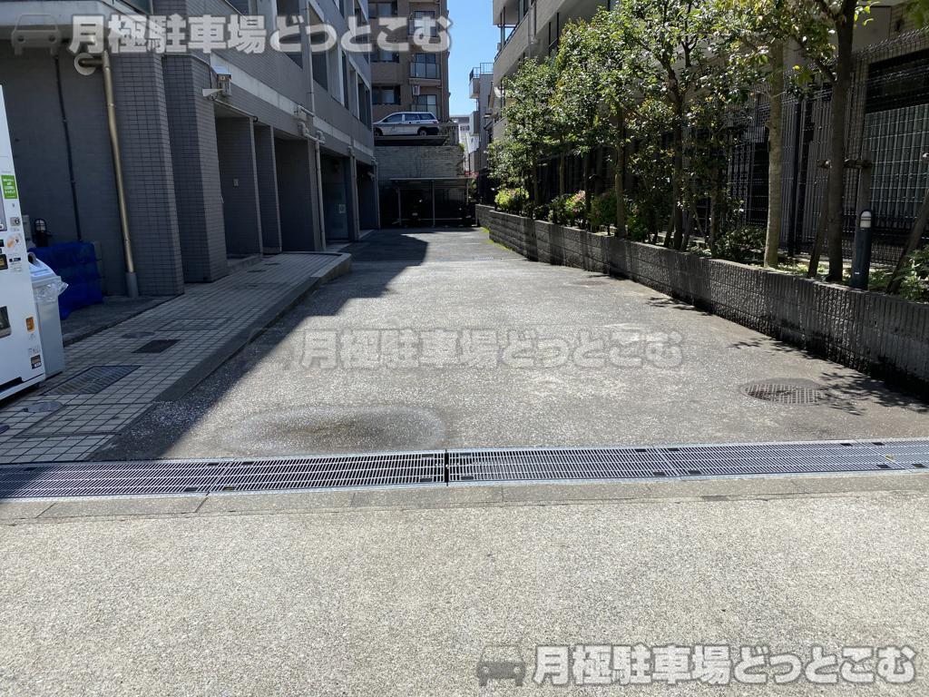 大田区池上3-40-6の月極駐車場2
