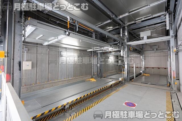 台東区浅草2丁目18-8の月極駐車場2
