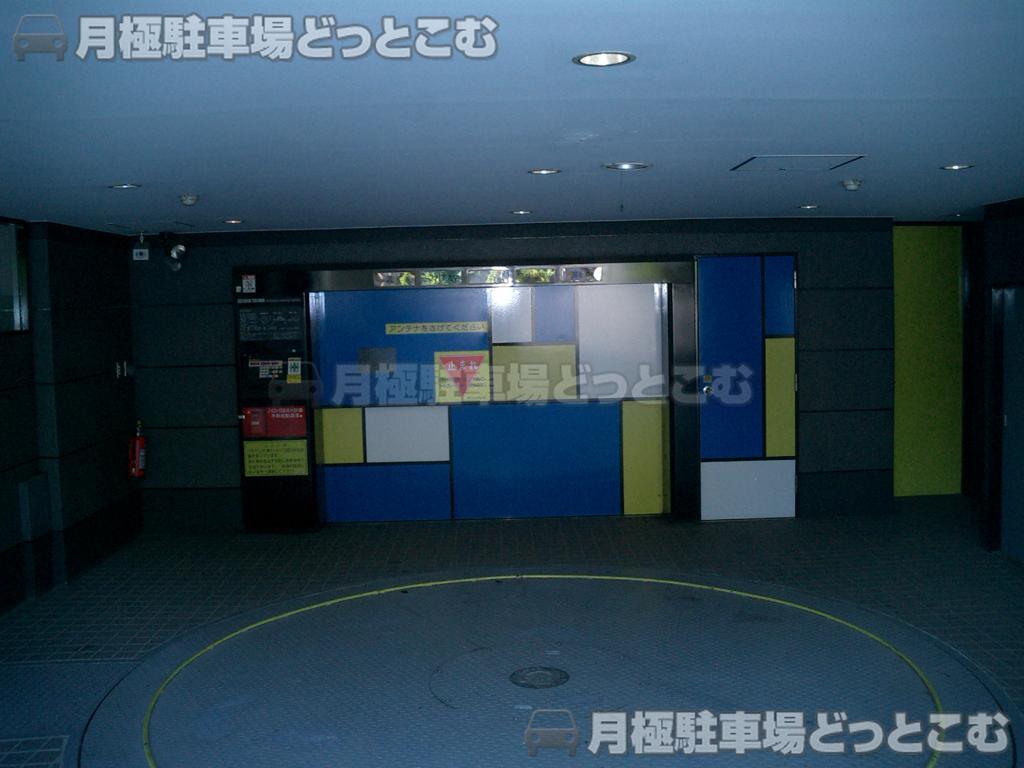 江東区南砂2-36-11の月極駐車場2