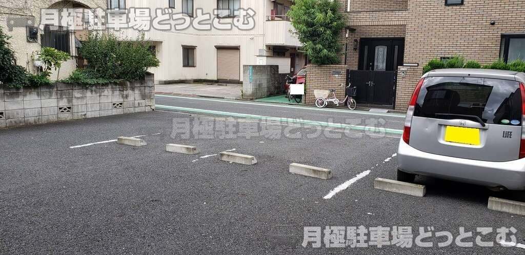 江戸川区南小岩4丁目711-4の月極駐車場3