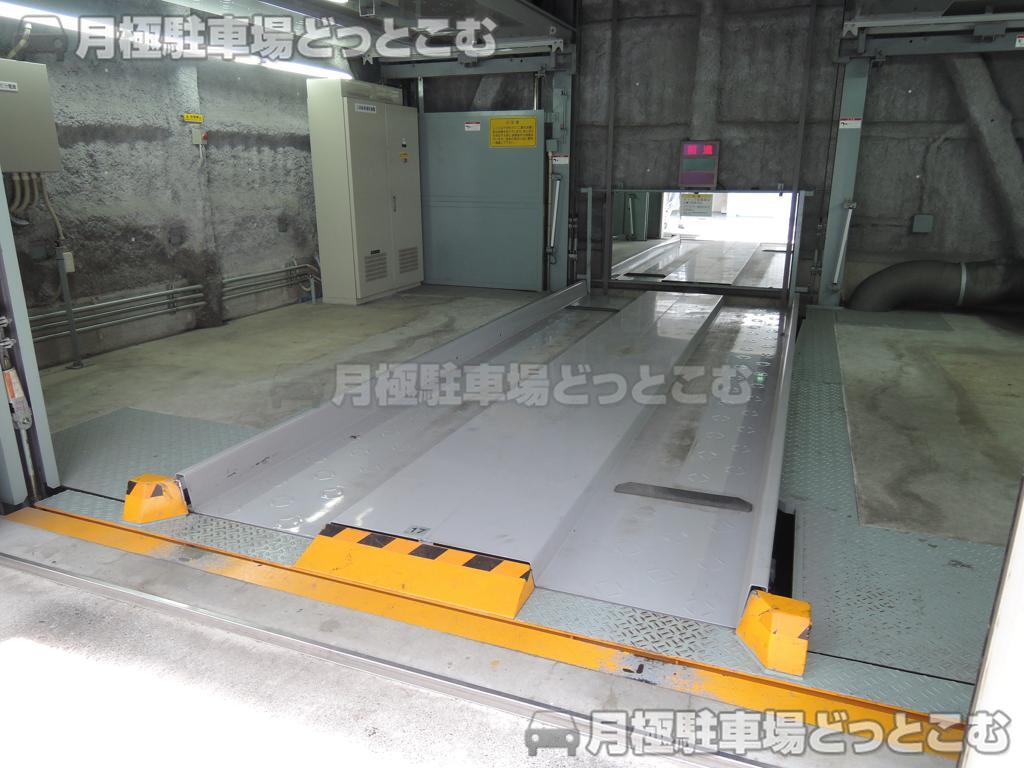 北区赤羽2-17-2の月極駐車場2
