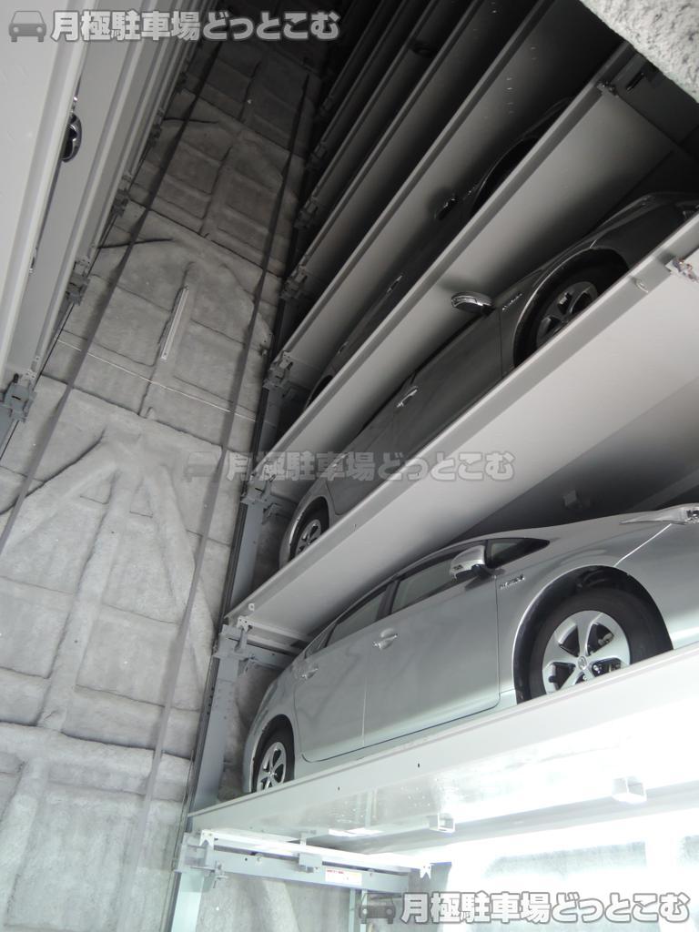 北区赤羽2-17-2の月極駐車場3