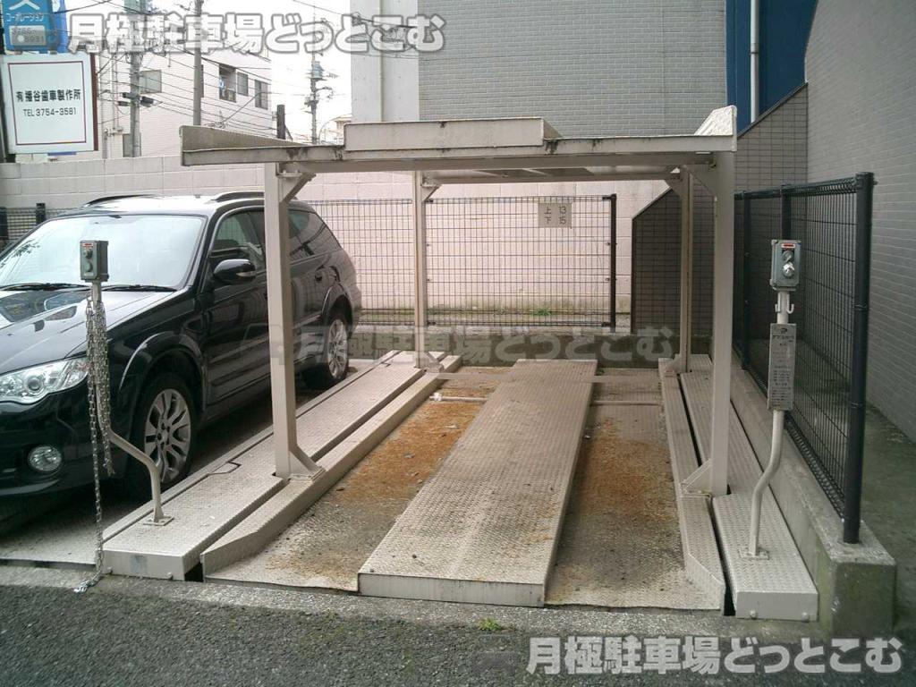 大田区中央8-20-12の月極駐車場3