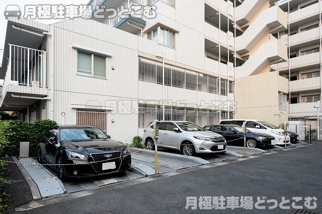 大田区仲池上1丁 目 695番の月極駐車場8