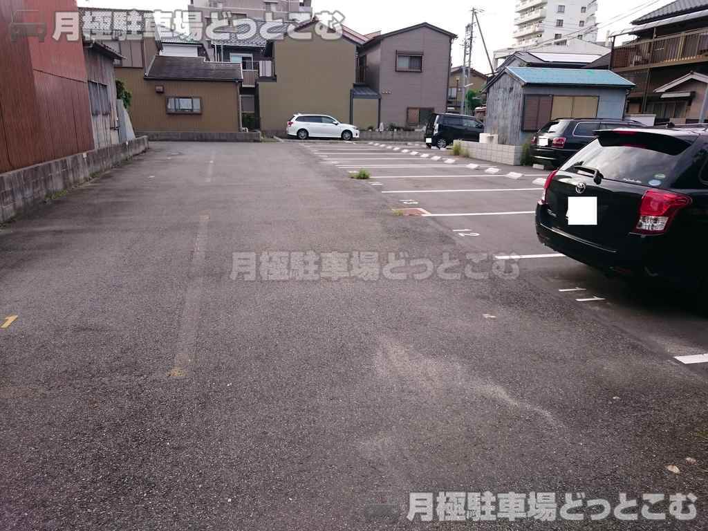 名古屋市港区浜2-1102-3の月極駐車場2