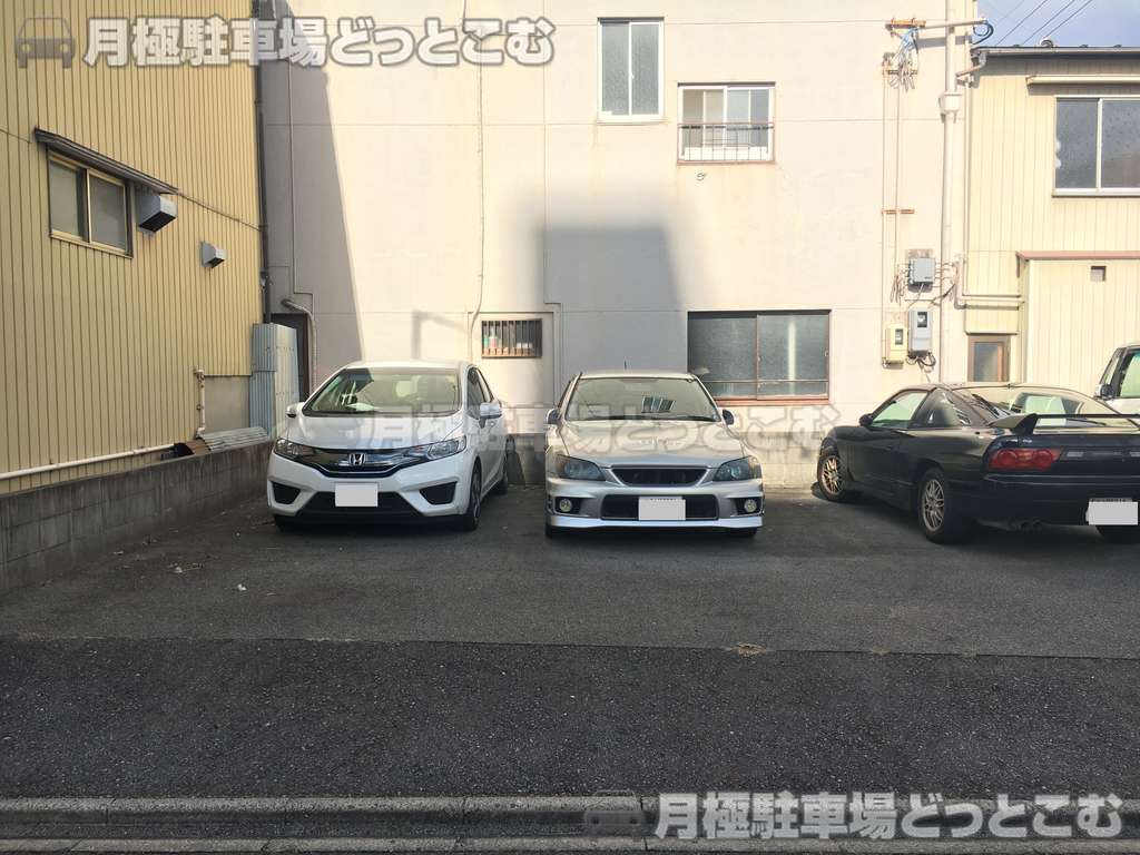 名古屋市港区浜2丁目1102-1の月極駐車場2