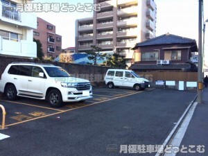 名古屋市東区徳川1-1009の月極駐車場1