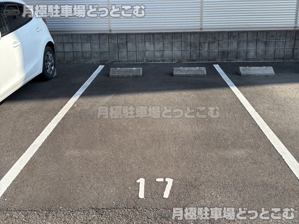 名古屋市港区名港1丁目1602、1604、1605の月極駐車場2