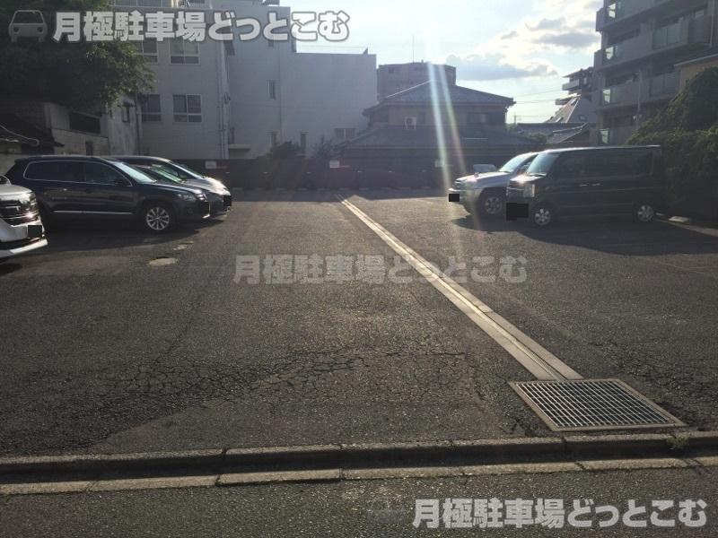 名古屋市昭和区滝子町2707の月極駐車場2