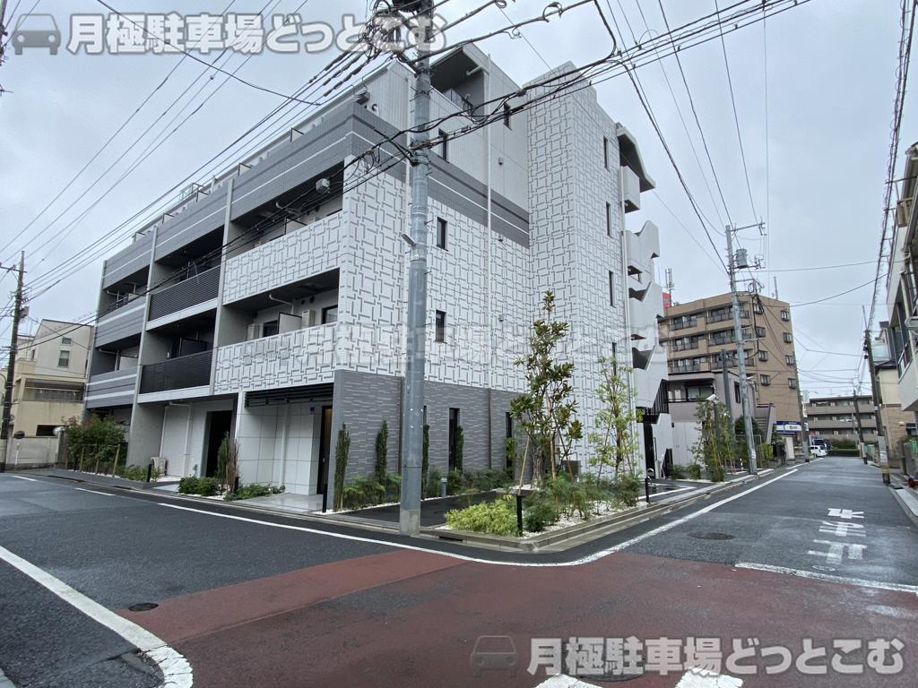 練馬区錦1-33-1の月極駐車場1