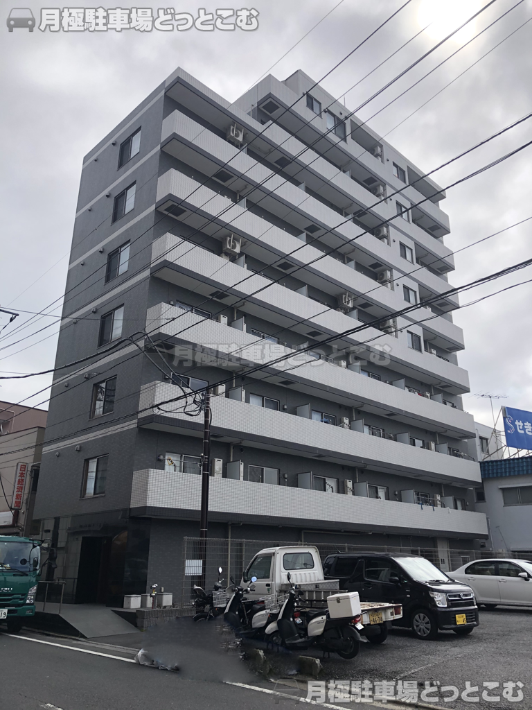 足立区西新井栄町3丁目17-11の月極駐車場1