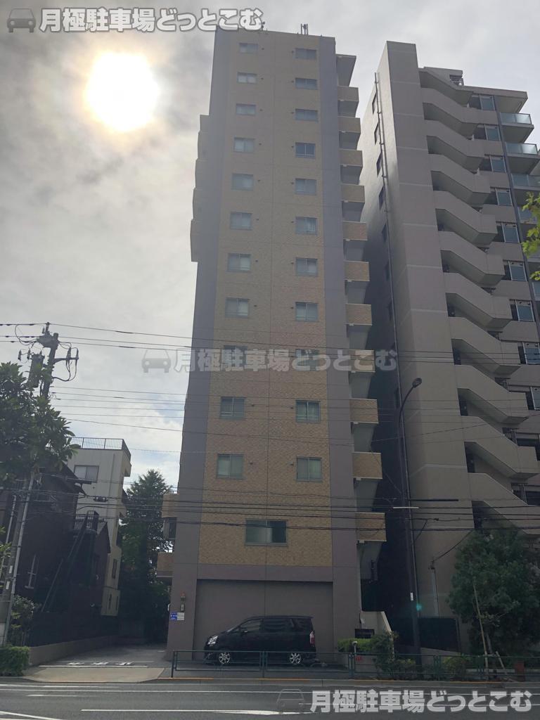 荒川区西尾久4-25-2の月極駐車場1