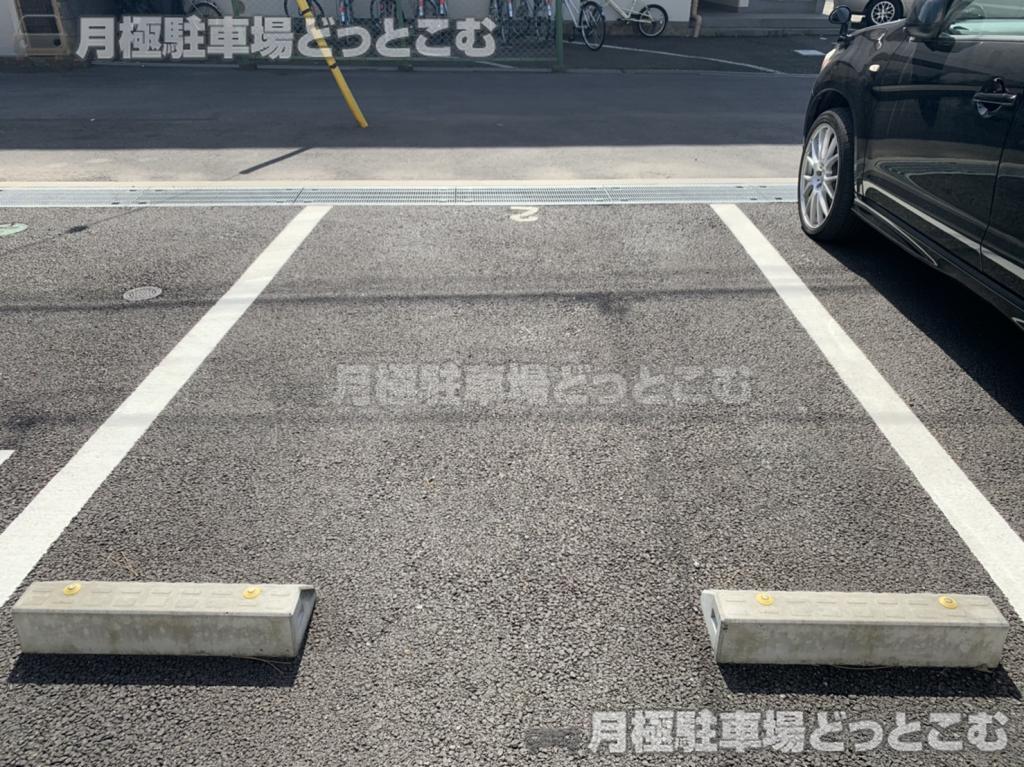 昭島市中神町1136-49の月極駐車場5