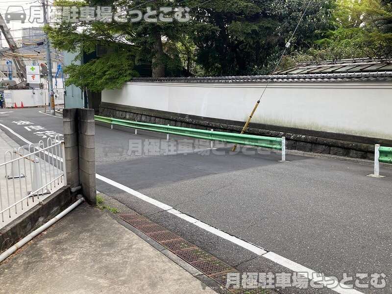 港区港区西麻布2丁目69-5の月極駐車場3