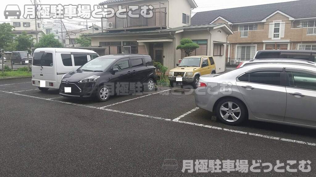 日野市日野269-1の月極駐車場3