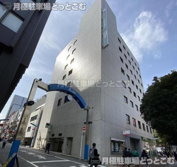 豊島区南池袋2-27-9の月極駐車場3