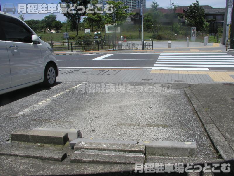 世田谷区野毛3－22－15の月極駐車場2
