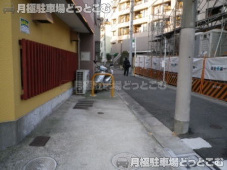 品川区北品川2-26-7の月極駐車場2