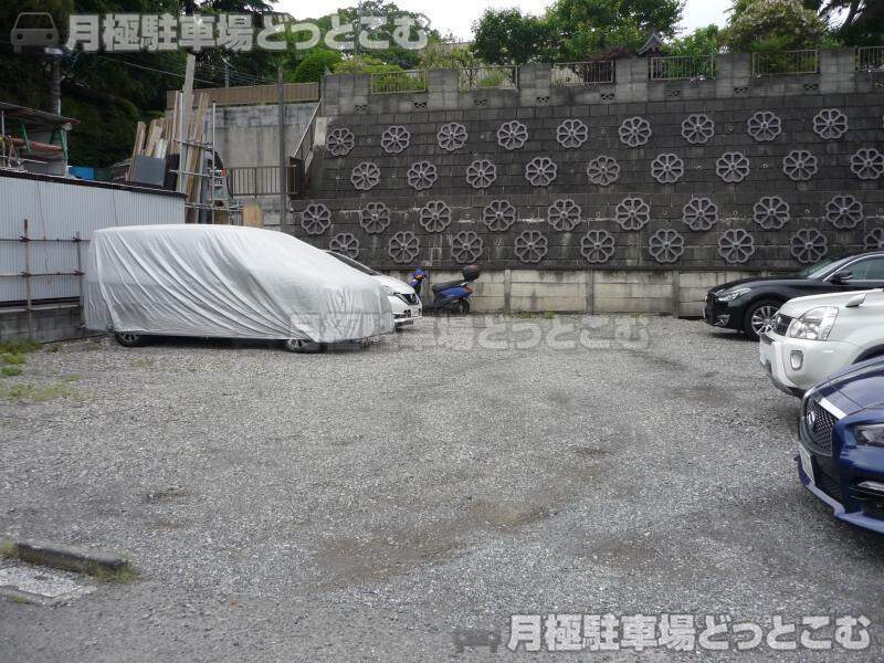 立川市柴崎町6-13-9の月極駐車場1