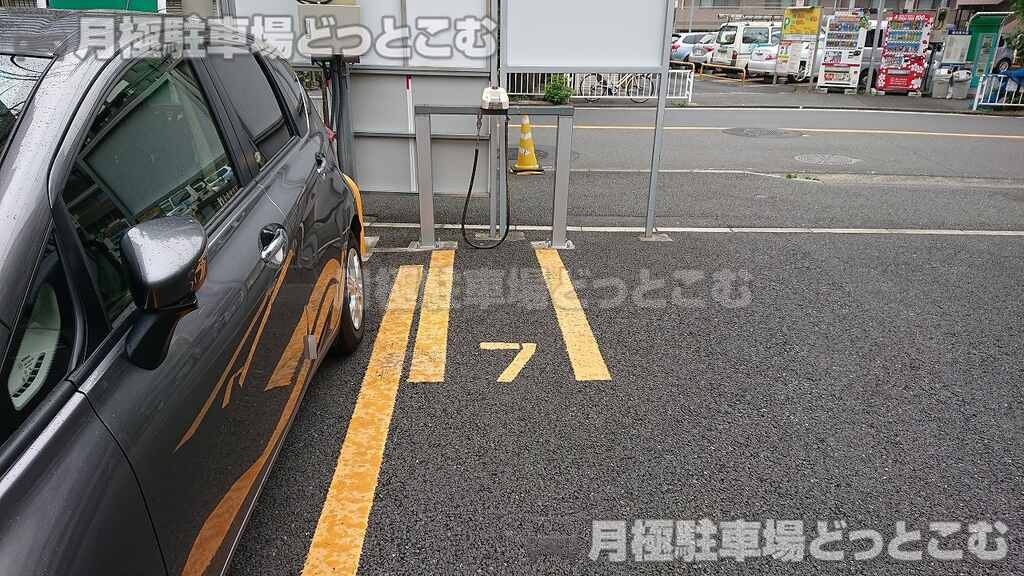 横浜市西区戸部町5-200付近の月極駐車場2