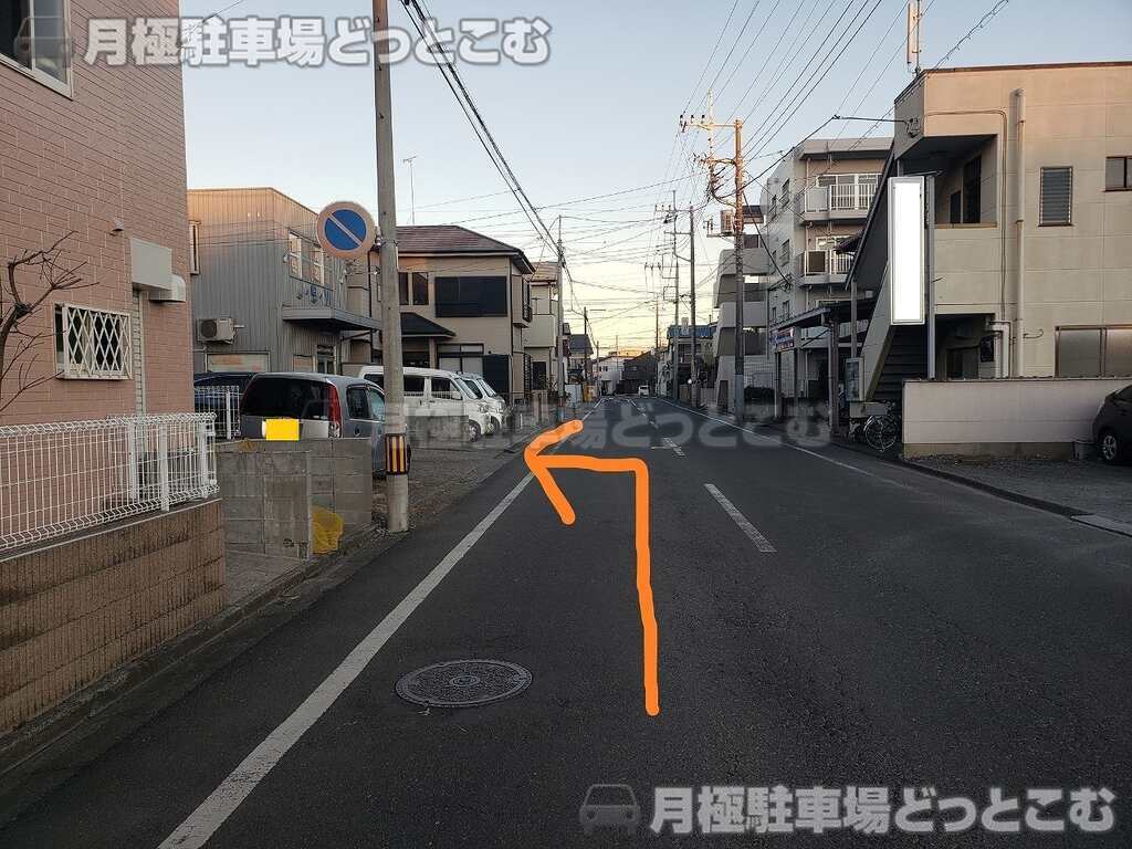 川越市砂新田4丁目7-23付近の月極駐車場3