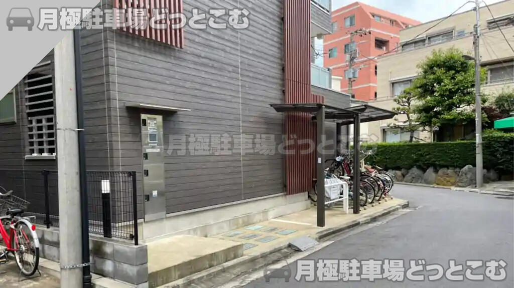 墨田区京島3-67-6の月極駐車場1