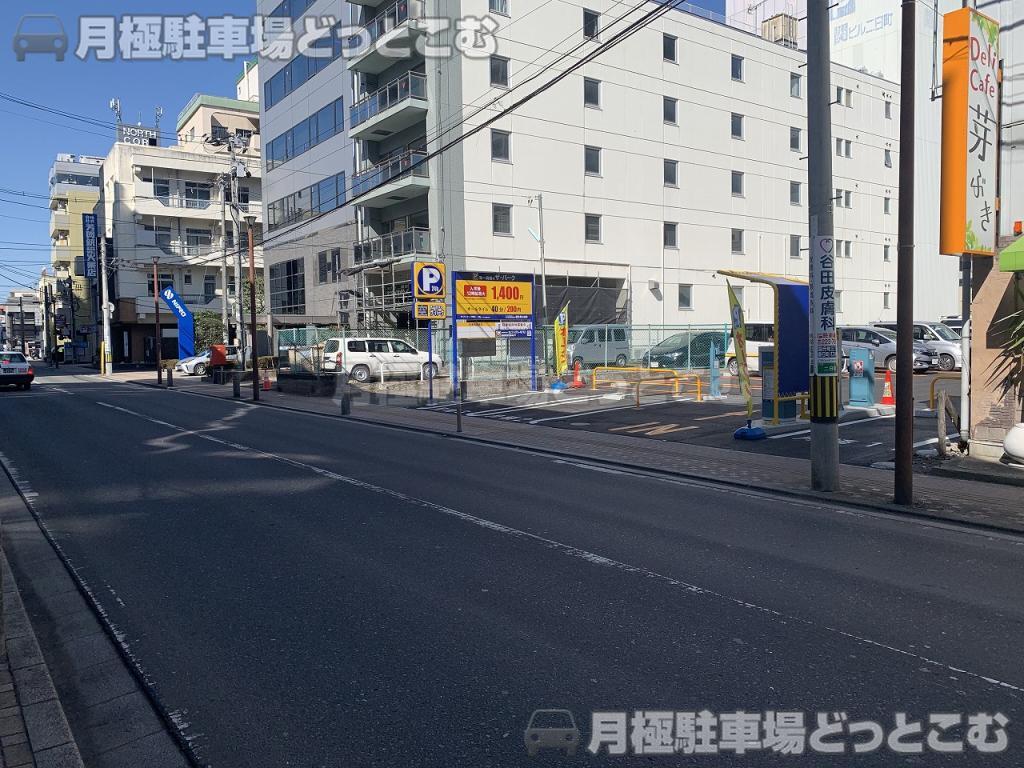 仙台市青葉区二日町14-11の月極駐車場3