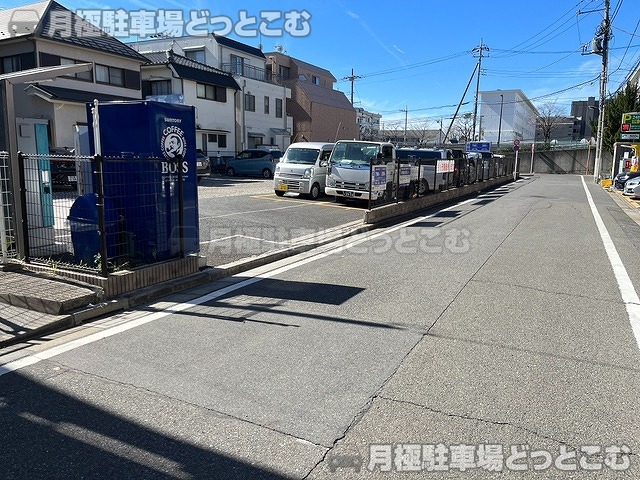 板橋区高島平8丁目30-12の月極駐車場10