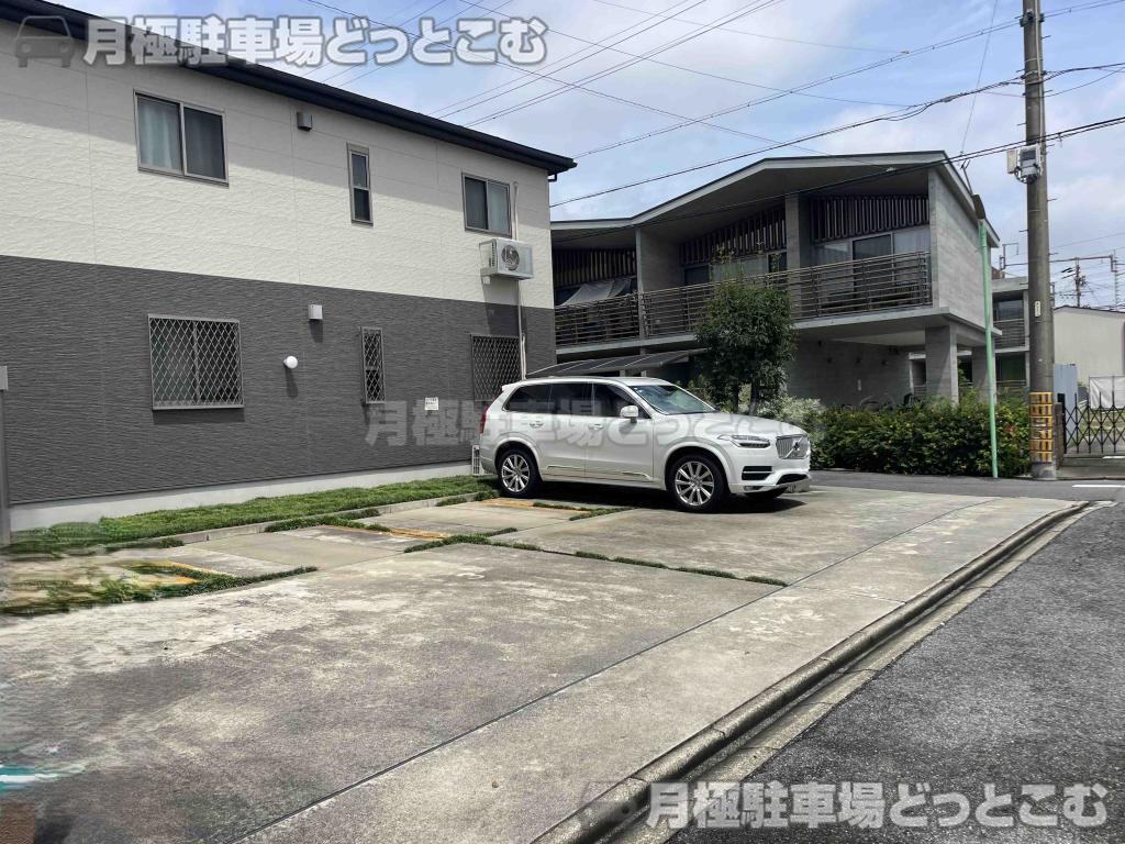 名古屋市中村区栄生町4-14の月極駐車場2