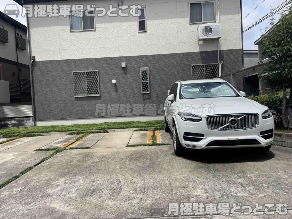 名古屋市中村区栄生町4-14の月極駐車場4
