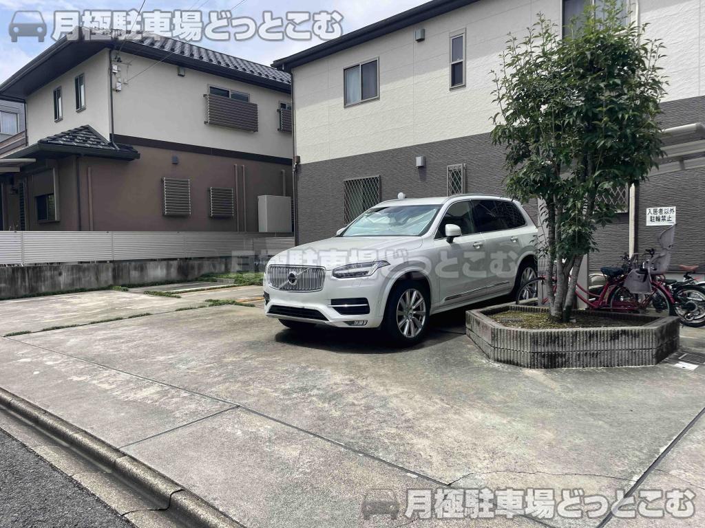 名古屋市中村区栄生町4-14の月極駐車場5