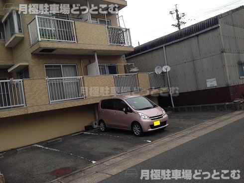 名古屋市守山区苗代2丁目17-23の月極駐車場2