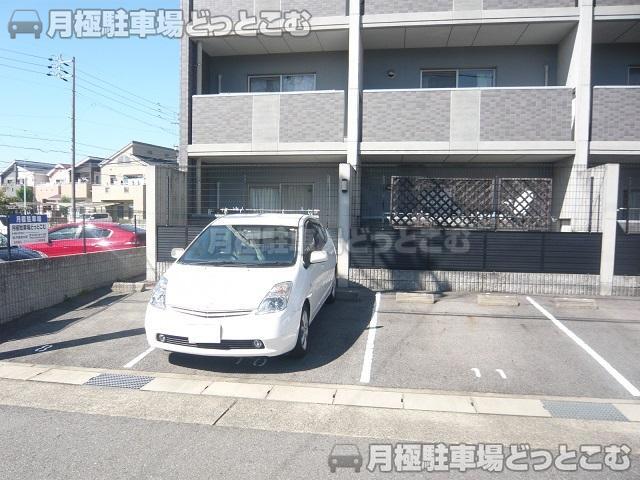 名古屋市北区三軒町330の月極駐車場2