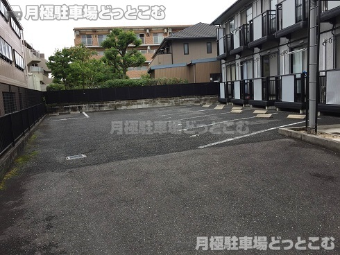 名古屋市名東区社台3丁目197の月極駐車場2