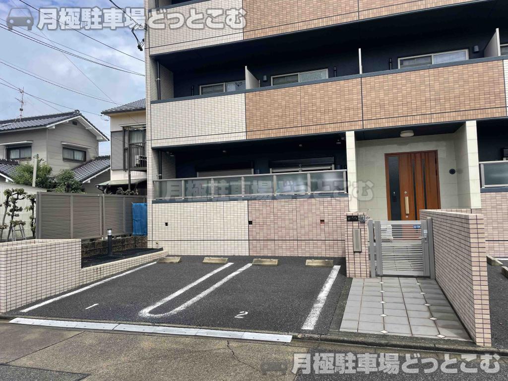 名古屋市中村区橋下町2-13の月極駐車場2