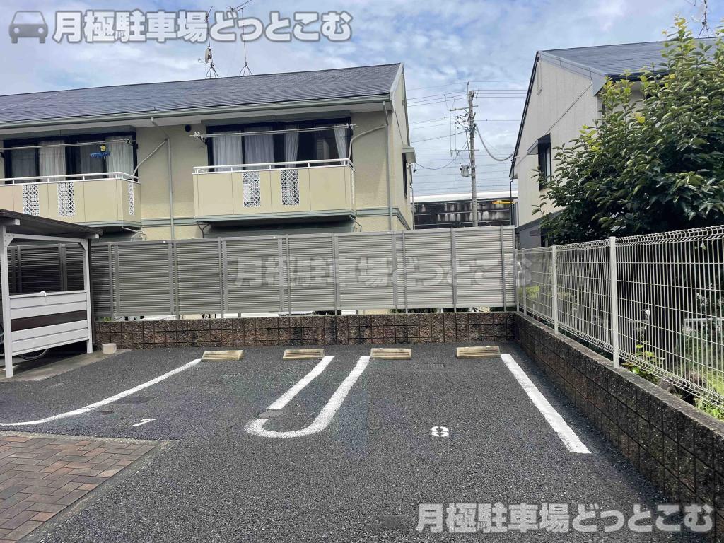 名古屋市中村区橋下町2-13の月極駐車場5